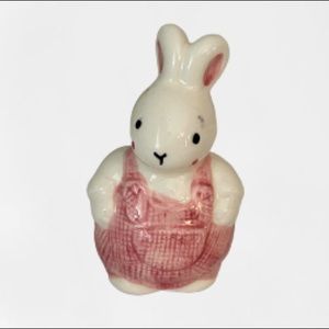 Vintage bunny rabbit pink overalls salt shaker